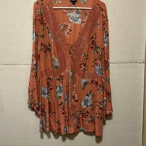 Pre-owned Torrid Rose Peach Floral Size: 2